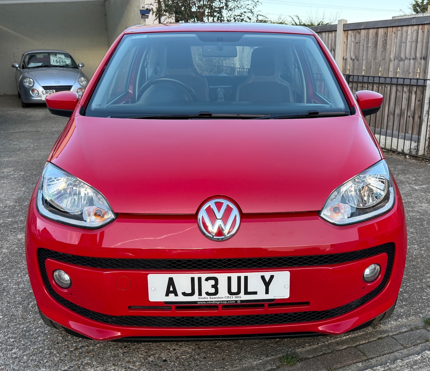 Used Volkswagen up! 2013 for sale - 77140570: Photo 2