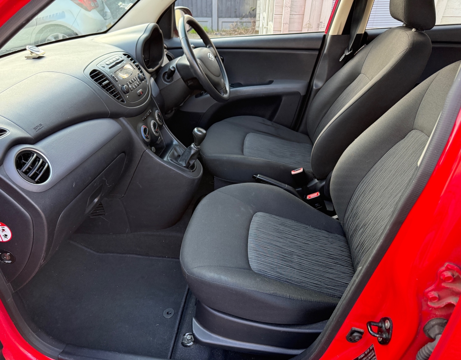 Used Hyundai i10 2012 for sale - 77766986: Photo 12