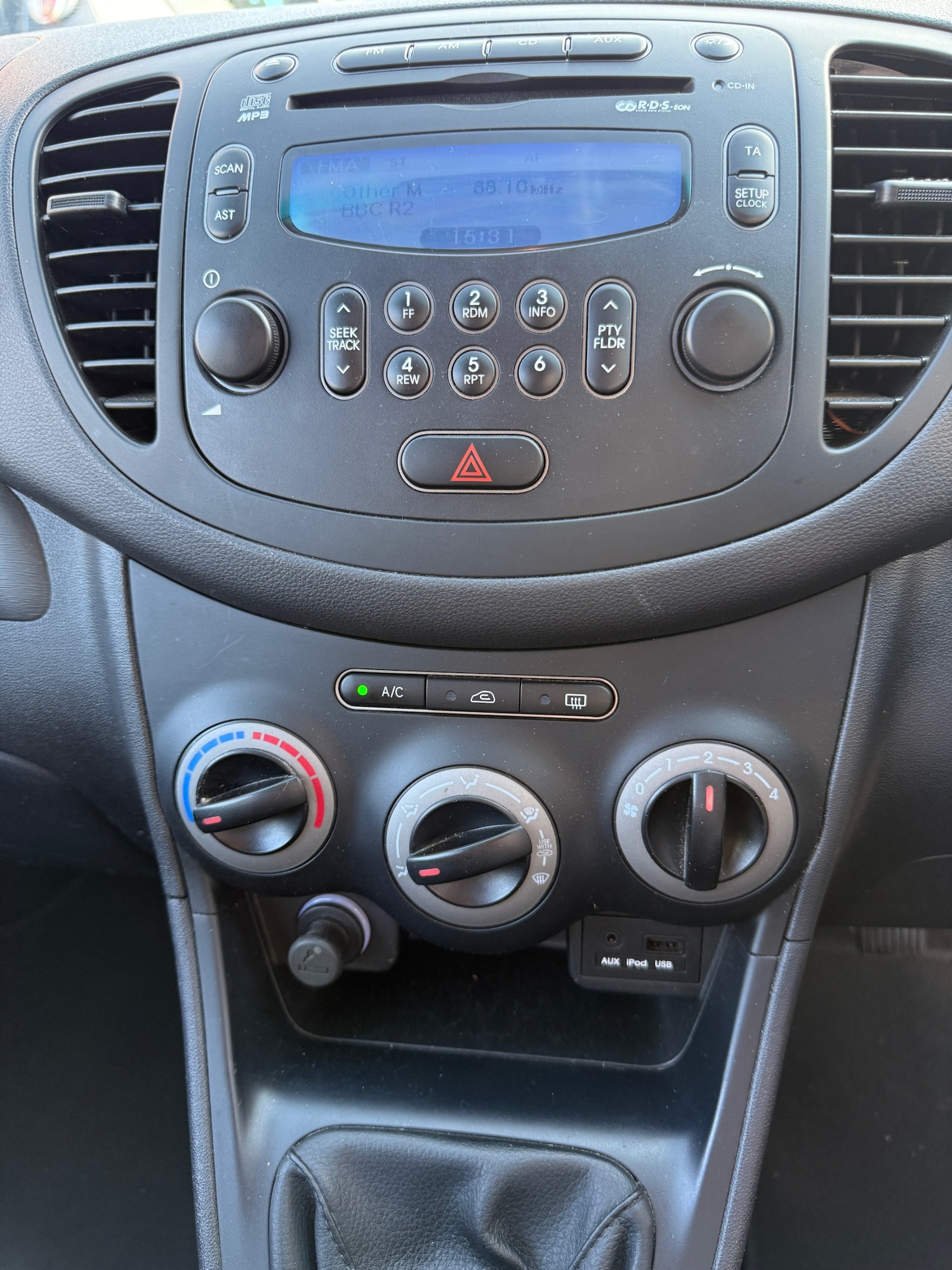 Used Hyundai i10 2012 for sale - 77766986: Photo 9