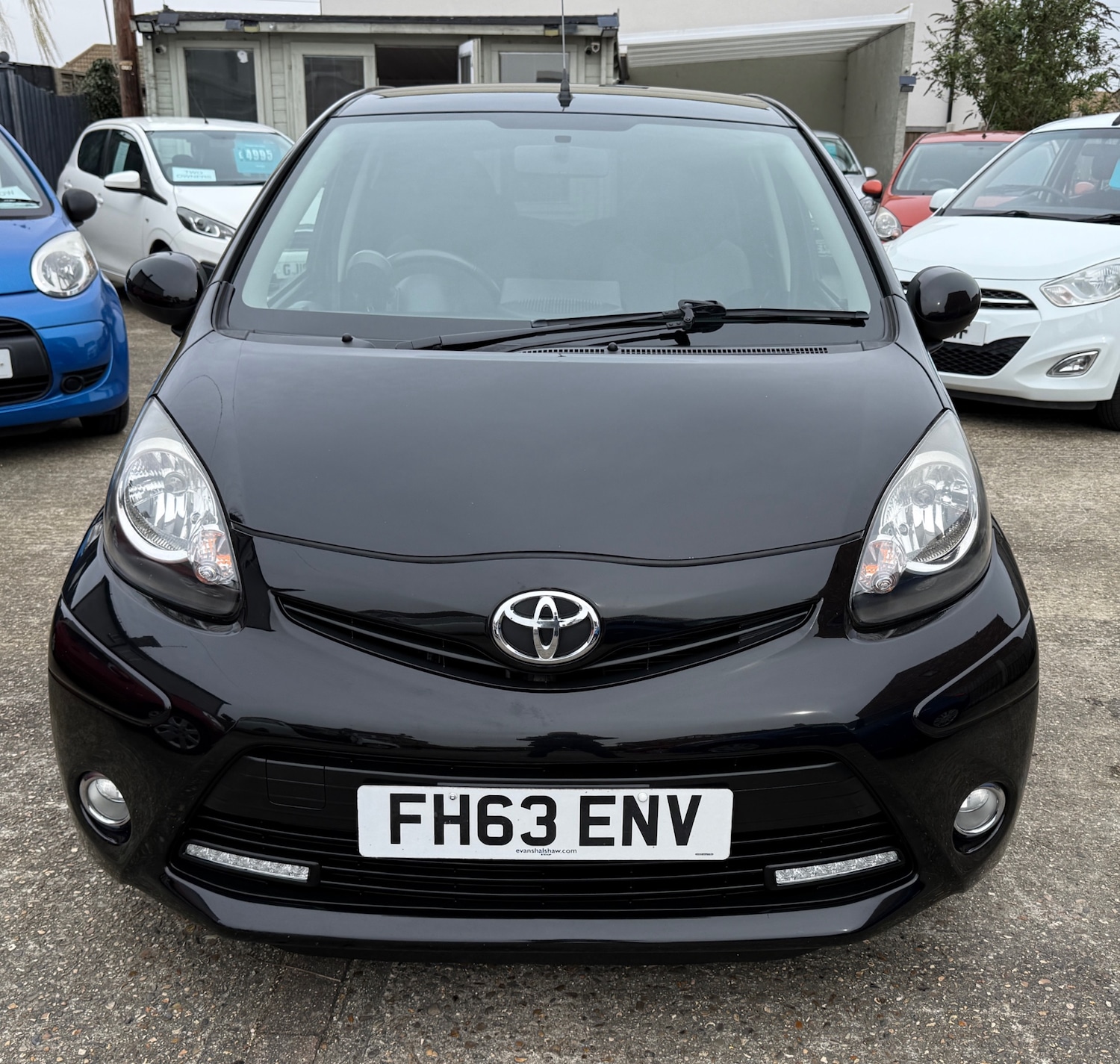 Used Toyota AYGO 2014 for sale - 78000078: Photo 2