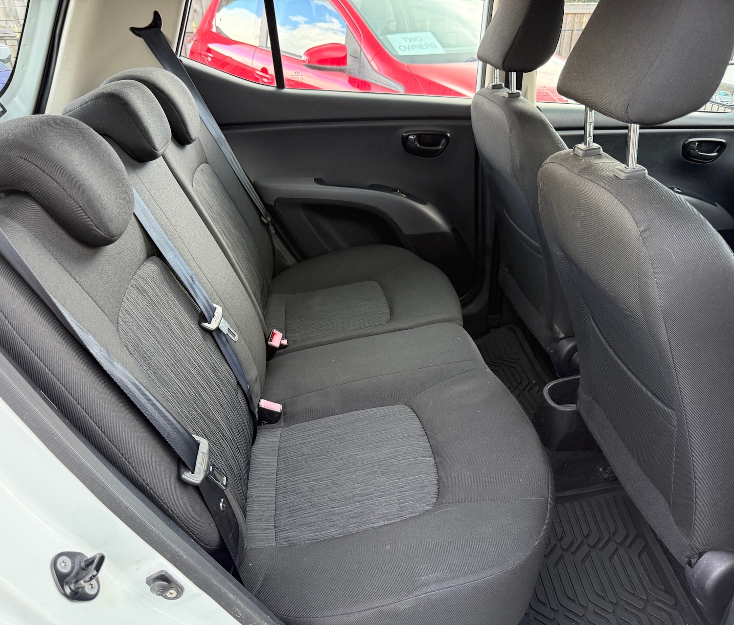 Used Hyundai i10 2011 for sale - 77890262: Photo 14