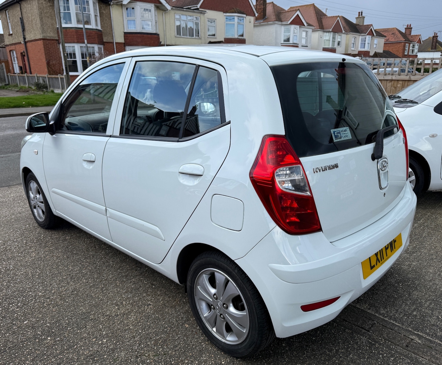 Used Hyundai i10 2011 for sale - 77890262: Photo 4