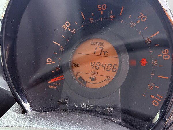 Used Toyota AYGO 2014 for sale - 75679929: Photo 15