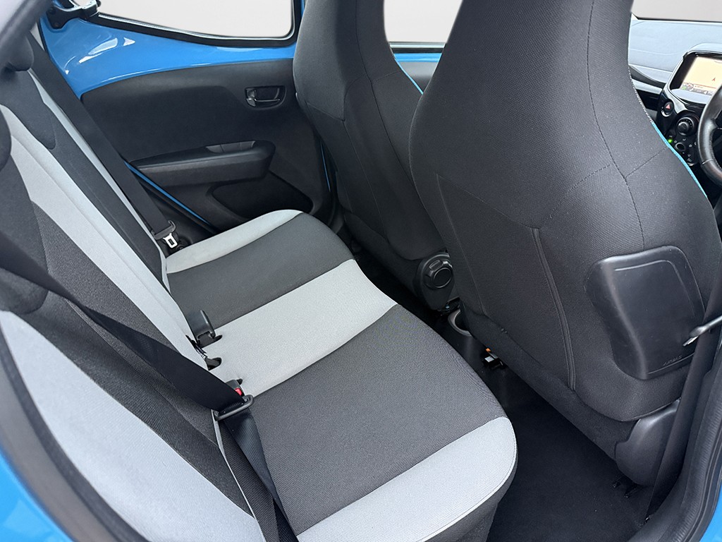 Used Toyota AYGO 2015 for sale - 76565223: Photo 13