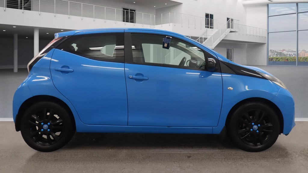 Used Toyota AYGO 2015 for sale - 76565223: Photo 5