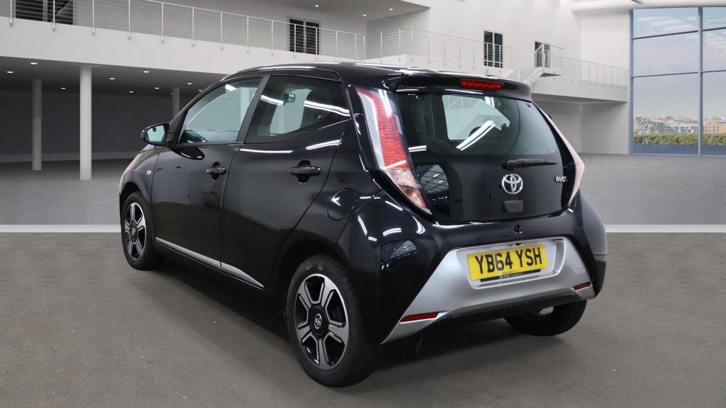 Used Toyota AYGO 2015 for sale - 76113985: Photo 3