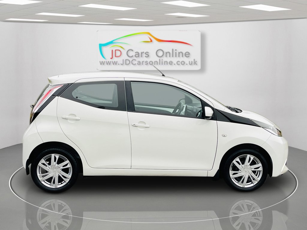 Used Toyota AYGO 2014 for sale - 77464786: Photo 6