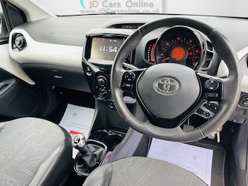 Used Toyota AYGO 2014 for sale - 75598824: Photo