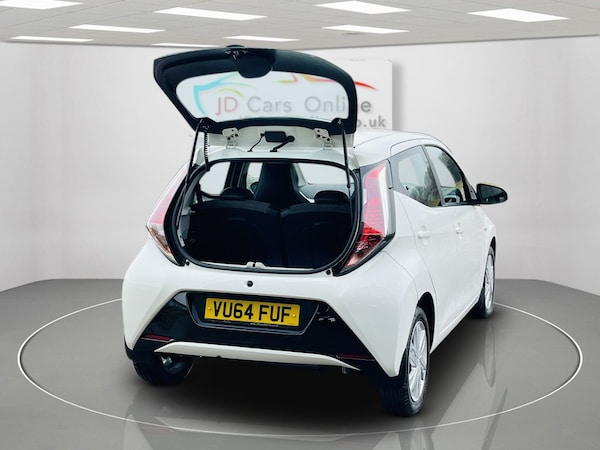 Used Toyota AYGO 2014 for sale - 75598824: Photo 8