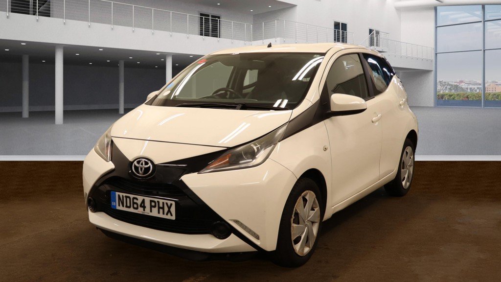 Used Toyota AYGO 2015 for sale - 76299107: Photo 1