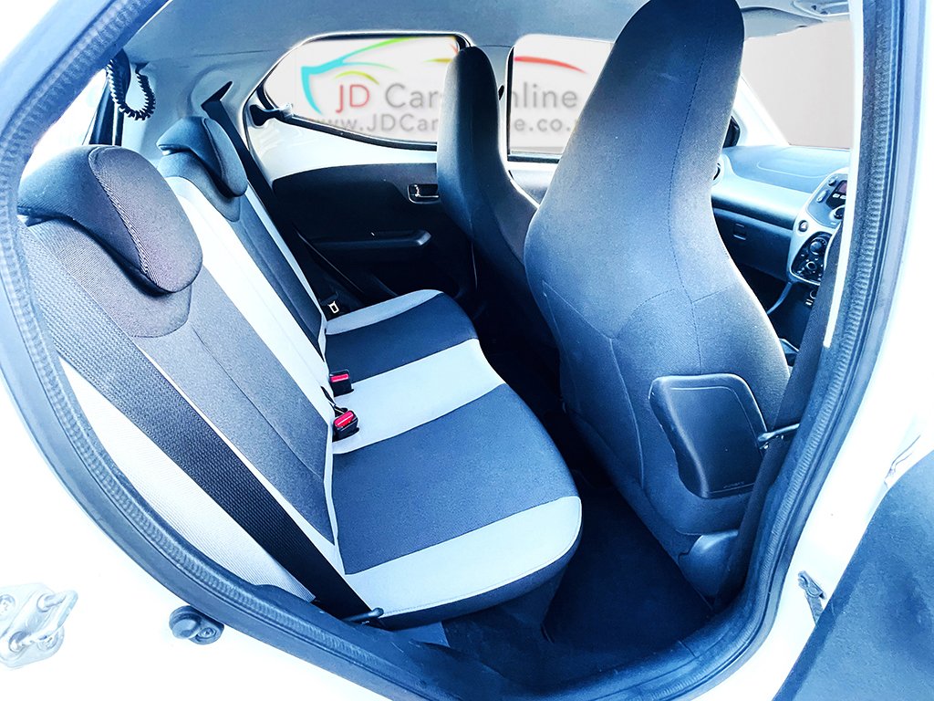 Used Toyota AYGO 2015 for sale - 76299107: Photo 10