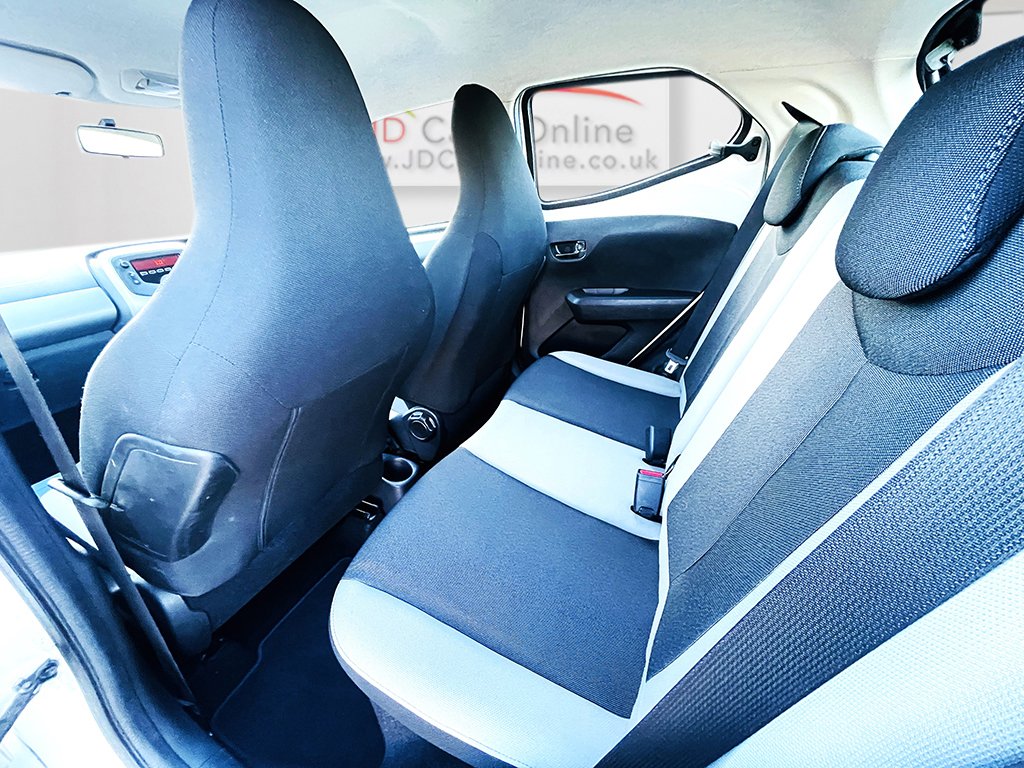 Used Toyota AYGO 2015 for sale - 76299107: Photo 11