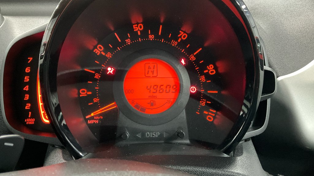 Used Toyota AYGO 2015 for sale - 76299107: Photo 7