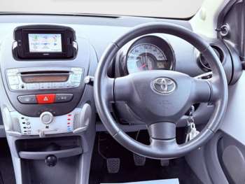 Used Toyota AYGO 2011 for sale - 74308013: Photo