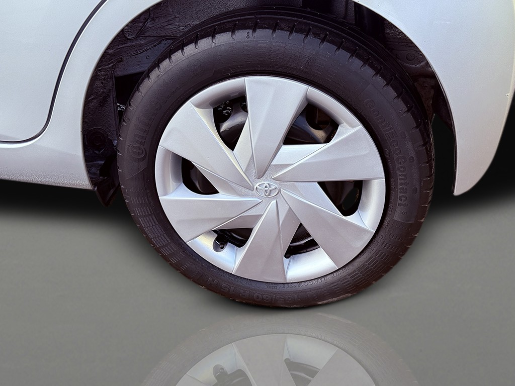 Used Toyota AYGO 2017 for sale - 76848648: Photo 27