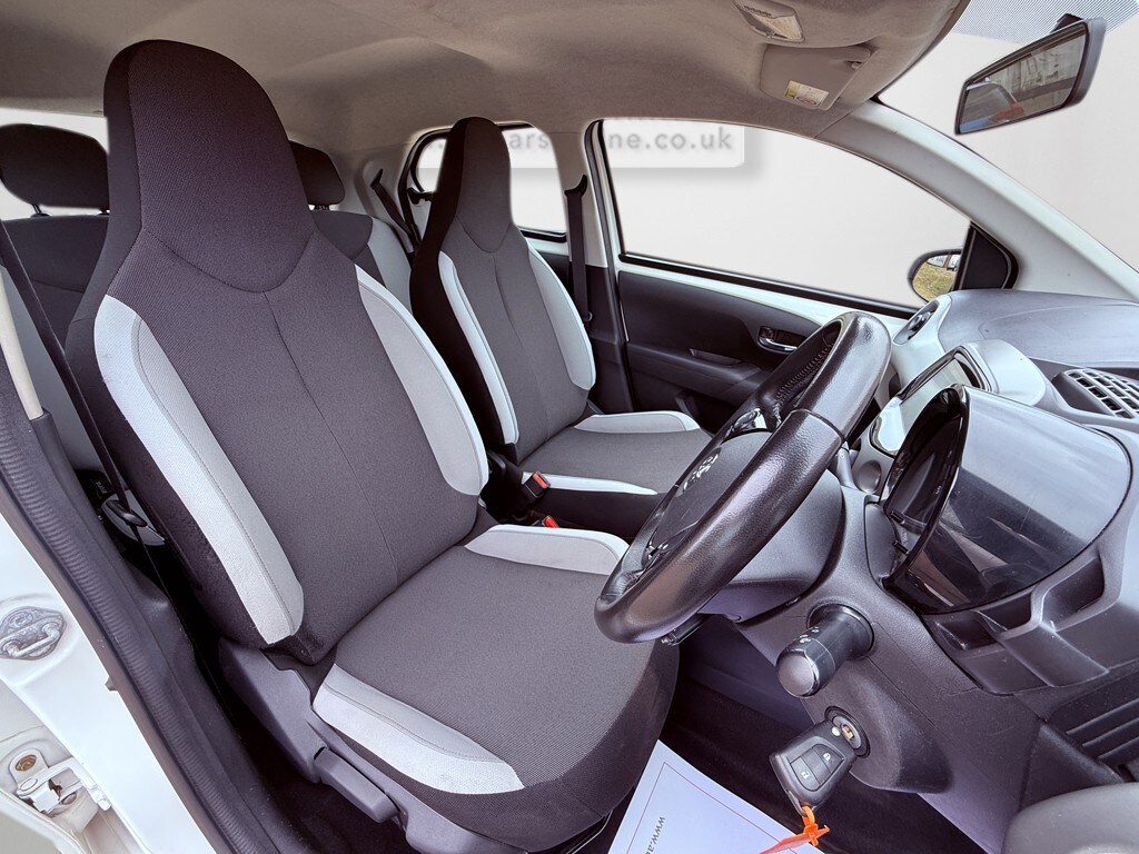 Used Toyota AYGO 2017 for sale - 77901279: Photo 21