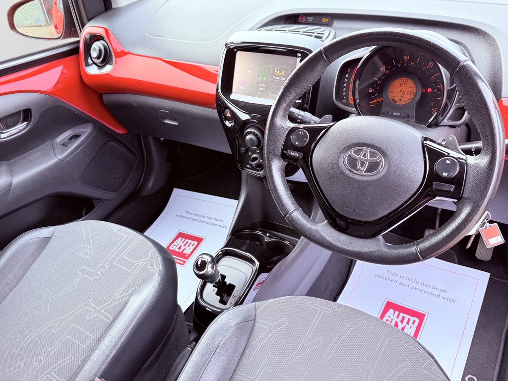 Used Toyota AYGO 2015 for sale - 77968718: Photo 2