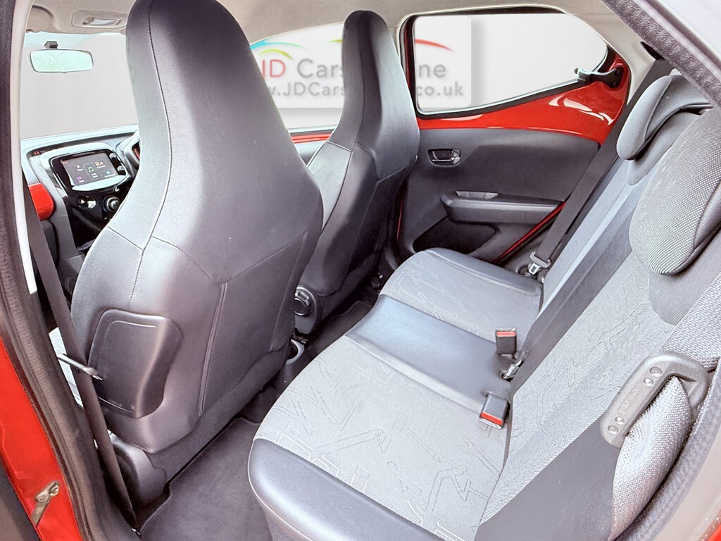 Used Toyota AYGO 2015 for sale - 77968718: Photo 24