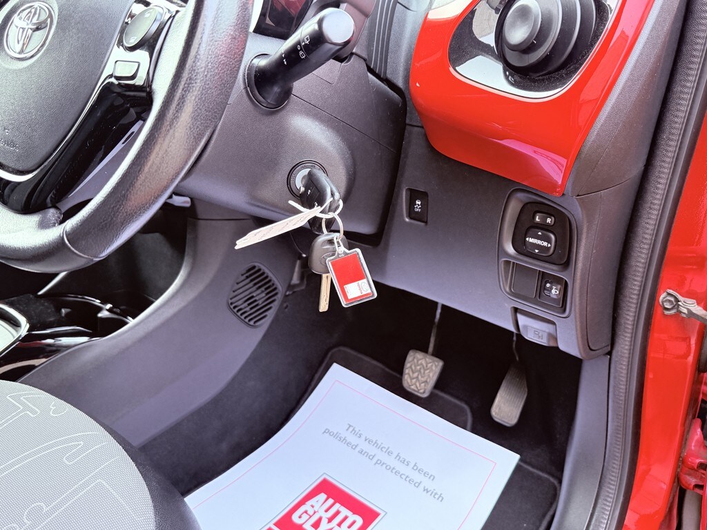 Used Toyota AYGO 2015 for sale - 77968718: Photo 27