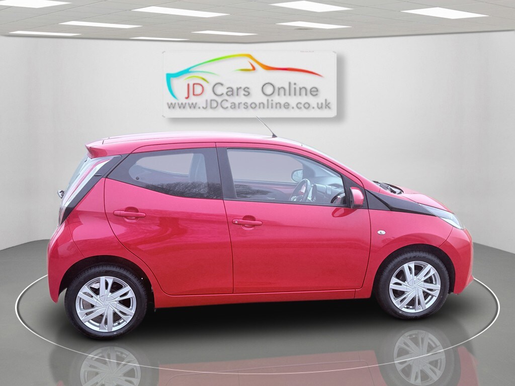 Used Toyota AYGO 2015 for sale - 77968718: Photo 5