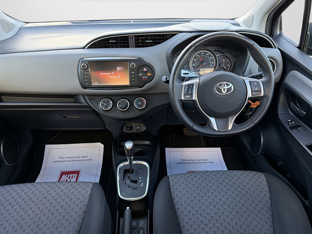 Used Toyota Yaris 2014 for sale - 76662694: Photo 2