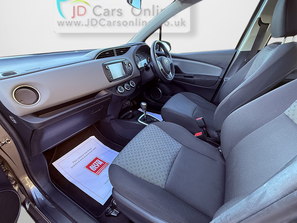 Used Toyota Yaris 2014 for sale - 76662694: Photo 24