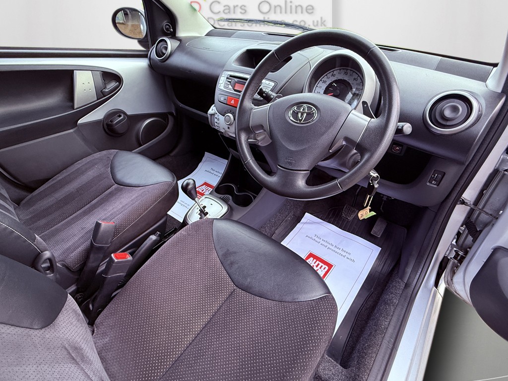 Used Toyota AYGO 2012 for sale - 77635362: Photo 18