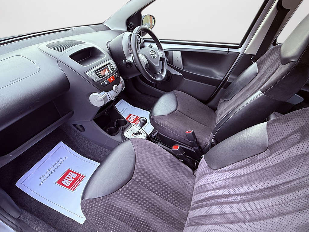 Used Toyota AYGO 2012 for sale - 77635362: Photo 19