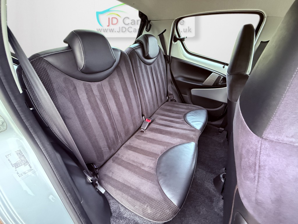 Used Toyota AYGO 2012 for sale - 77635362: Photo 24