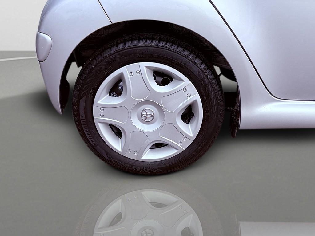 Used Toyota AYGO 2012 for sale - 77635362: Photo 27