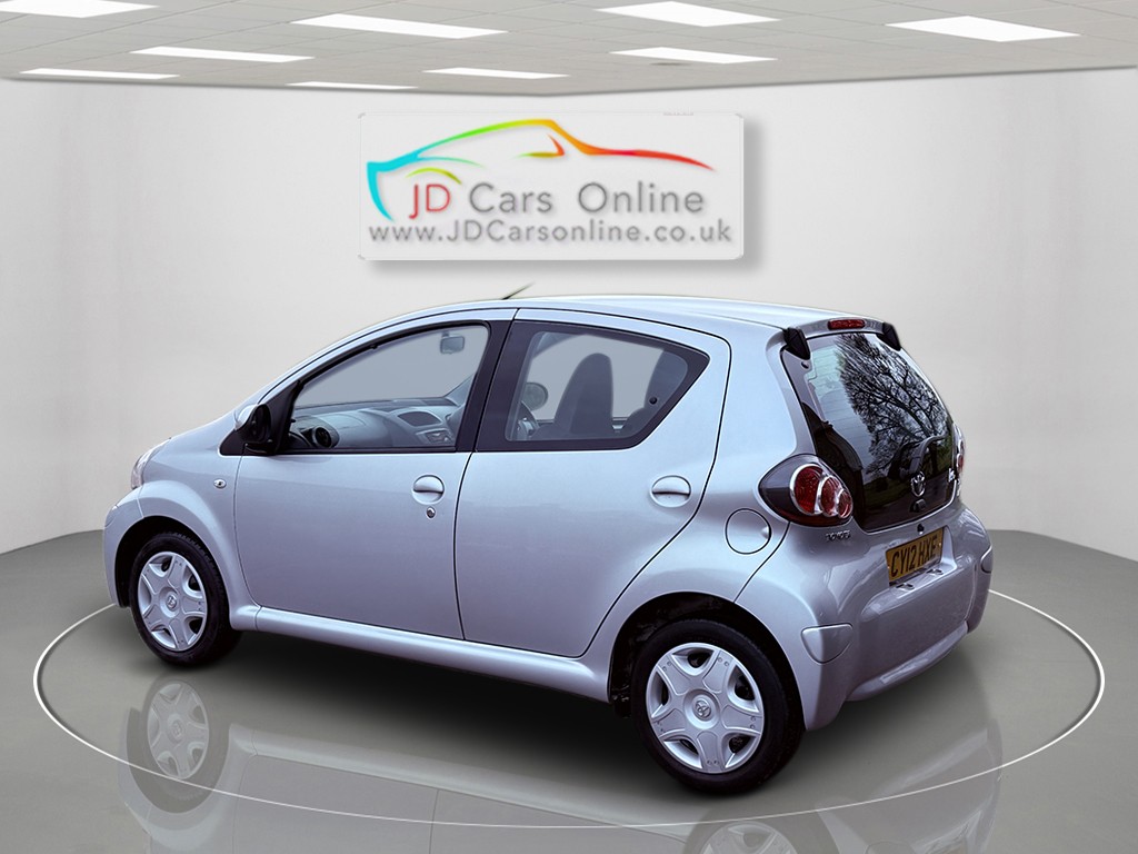 Used Toyota AYGO 2012 for sale - 77635362: Photo 5
