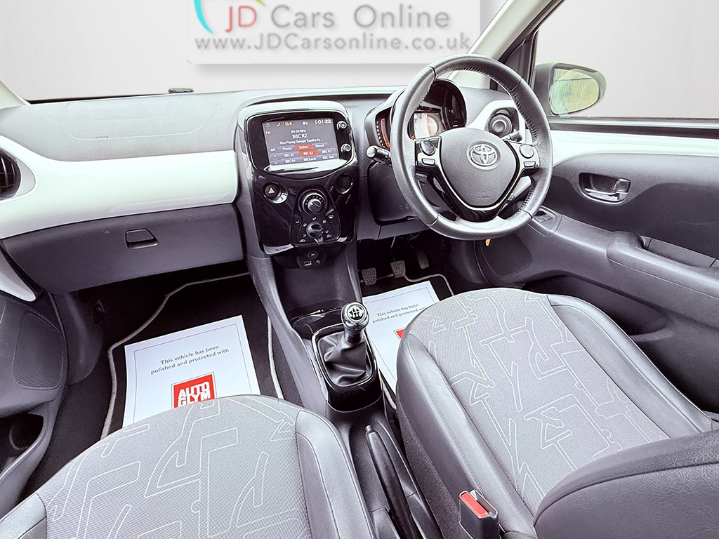 Used Toyota AYGO 2014 for sale - 77830142: Photo 20