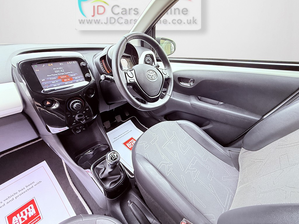 Used Toyota AYGO 2014 for sale - 77830142: Photo 21