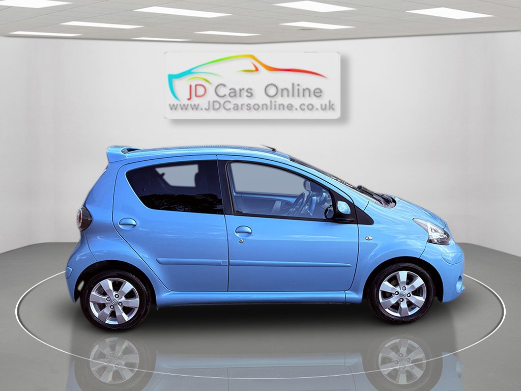 Used Toyota AYGO 2013 for sale - 76418372: Photo 10
