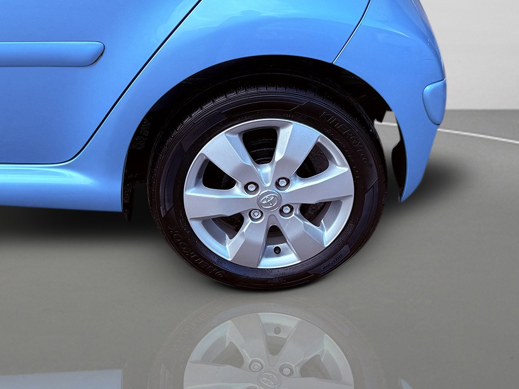 Used Toyota AYGO 2013 for sale - 76418372: Photo 16