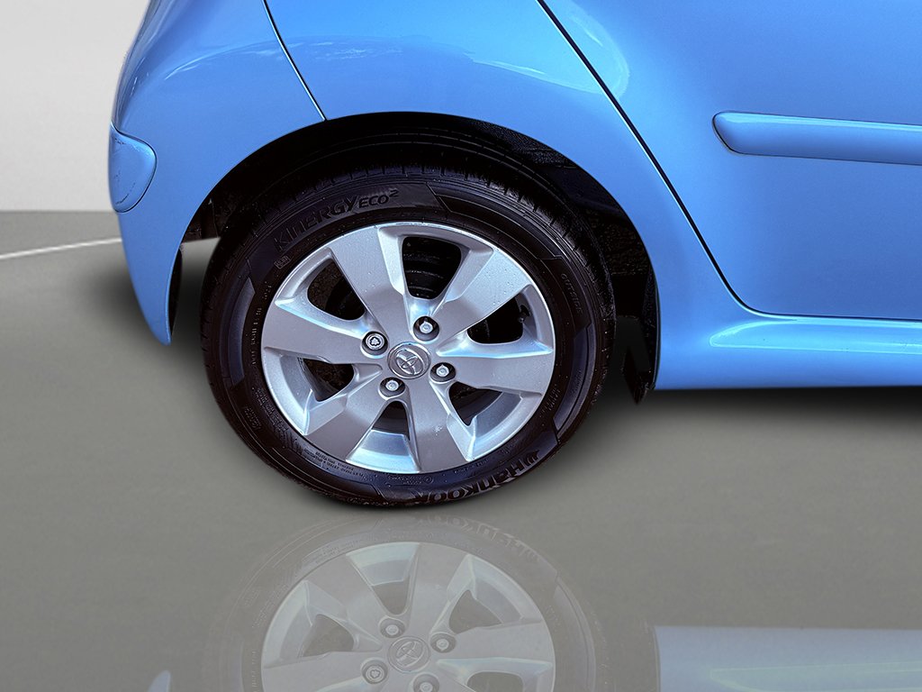 Used Toyota AYGO 2013 for sale - 76418372: Photo 17