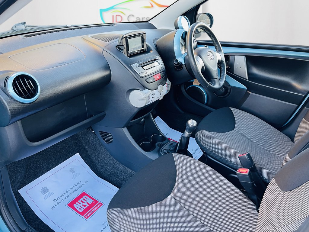 Used Toyota AYGO 2013 for sale - 76418372: Photo 21