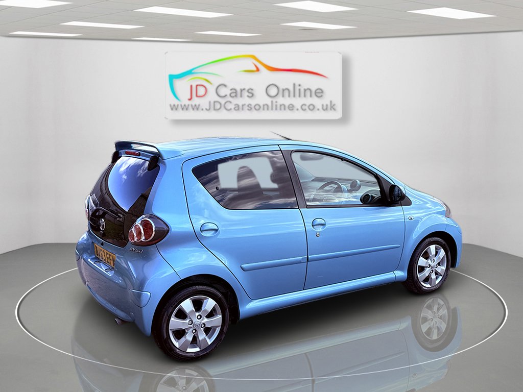 Used Toyota AYGO 2013 for sale - 76418372: Photo 9