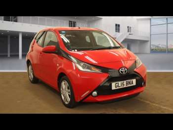 2015 - 1.0 VVT-i x-pression 5-Door
