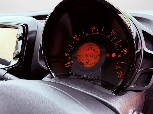 Used Toyota AYGO 2015 for sale - 74617428: Photo 21