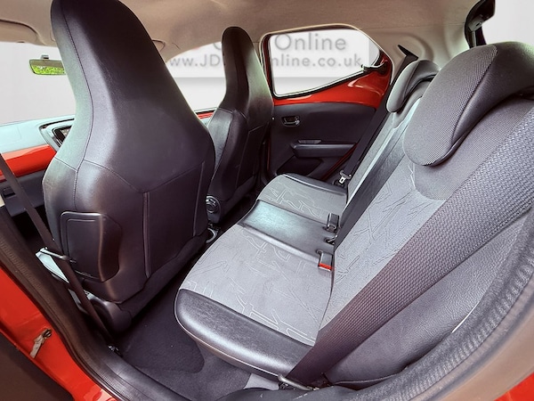 Used Toyota AYGO 2015 for sale - 74617428: Photo 28