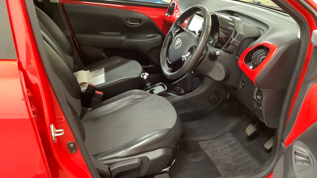 Used Toyota AYGO 2015 for sale - 76316392: Photo 3