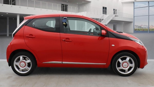 Used Toyota AYGO 2015 for sale - 76316392: Photo 5