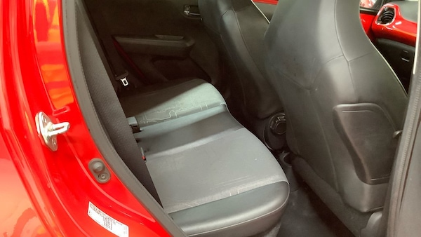 Used Toyota AYGO 2015 for sale - 76316392: Photo 9