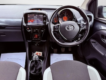 Used Toyota AYGO 2018 for sale - 76263002: Photo