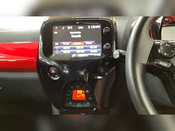 Used Toyota AYGO 2015 for sale - 79781856: Photo