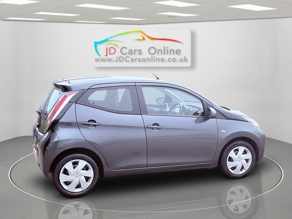 Used Toyota AYGO 2014 for sale - 77968758: Photo 10