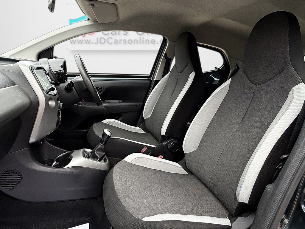 Used Toyota AYGO 2014 for sale - 77968758: Photo 21