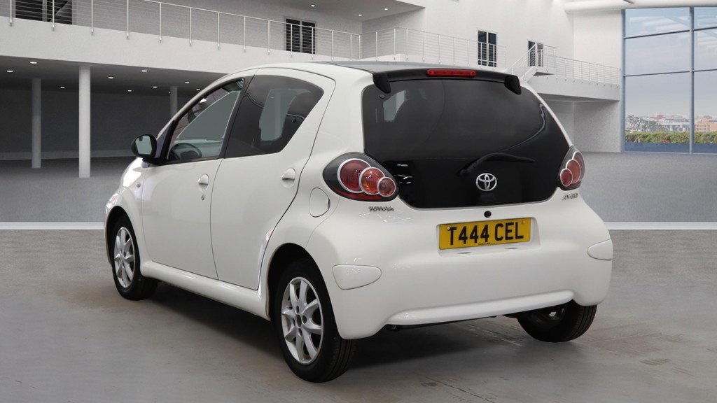 Used Toyota AYGO 2014 for sale - 76794292: Photo 3