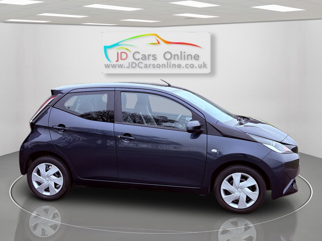 Used Toyota AYGO 2015 for sale - 77830141: Photo 10